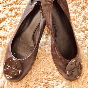 Tory Burch brown flats - size 7